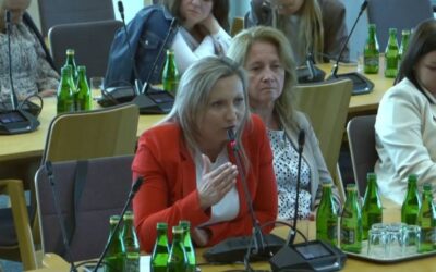 Nasi związkowcy z MOPR w Chełmie na konferencji w Sejmie o ochronie dzieci przed cyberprzemocą